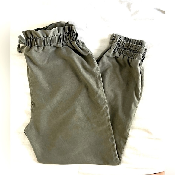 Art Class Stylish Girls Pants Size XXL (18)   Solid Green. New Condition - Picture 7 of 9